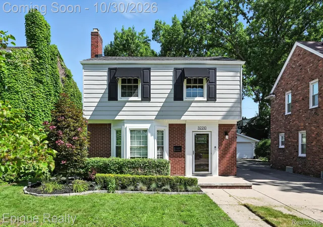Single family home for sale at 32210 W Chicago St, Livonia, MI 48150 | MLS# 20261087427