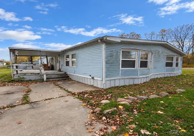 Photo 1 of Single family home for sale at 6697 Ervin St, Marlette, MI 48453 | MLS# 61050226225 | Listing updated on 2026-10-29