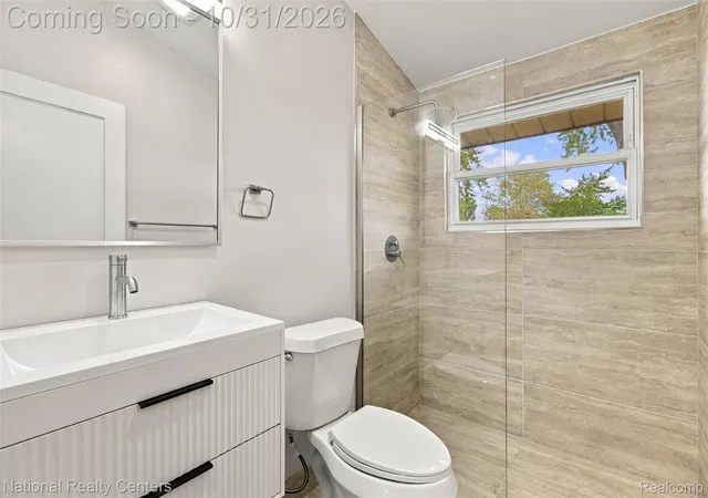Photo 3 of Single family home for sale at 31198 Edgeworth Dr, Madison Heights City Oakland, MI 48071 | MLS# 20261087478 | Listing updated on 2026-10-31