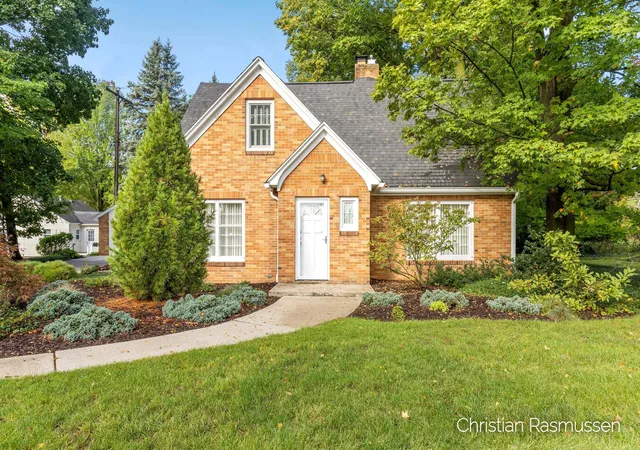 Single family home for sale at 6940 S Greenville Rd, Greenville, MI 48838 | MLS# 65026057429