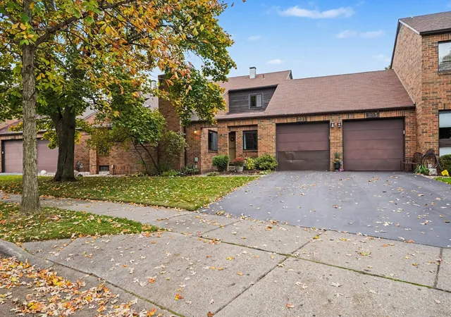 Single family home for sale at 201 Heritage Cmns St SE, Grand Rapids, MI 49503 | MLS# 65026057435