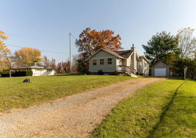 Single family home for sale at 132 N French Ln, Battle Creek, MI 49014 | MLS# 66026057434