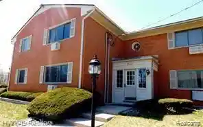 Listing Photo 1 - Condo for sale in 805 Plate St located at 805 Plate St, Rochester, MI 48307 - Unit #210