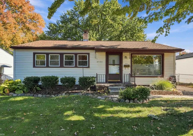 Single family home for sale at 4706 Thorncroft Ave, Royal Oak, MI 48073 | MLS# 58050226259