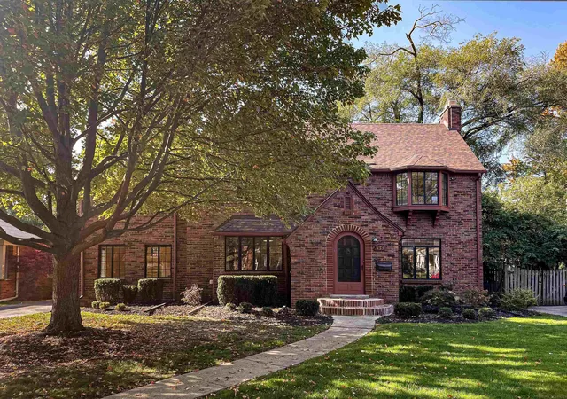 Photo 1 of Single family home for sale at 459 Rivard St, Grosse Pointe City Wayne, MI 48230 | MLS# 58050226264 | Listing updated on 2026-10-29