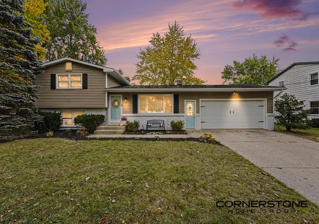 Photo 1 of Single family home for sale at 2748 Lincoln Ave Nw, Grand Rapids, MI 49544 | MLS# 65026057473 | Listing updated on 2026-10-30