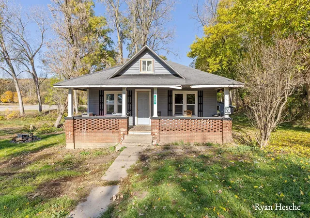 Single family home for sale at 346 W Lincoln Ave, Ionia, MI 48846 | MLS# 65026057514