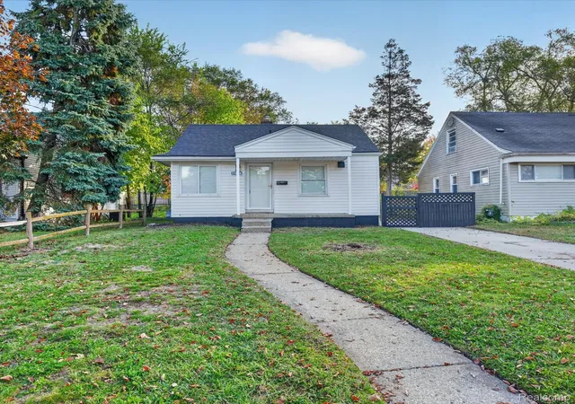 Photo 1 of Single family home for sale at 17238 Garfield, Redford, MI 48240 | MLS# 20261087620 | Listing updated on 2026-10-29