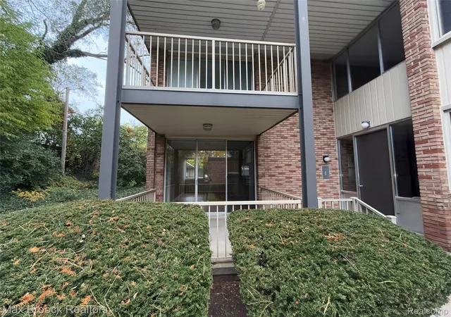 Photo 1 of Condo for sale at 4049 W Maple Rd, Bloomfield Hills, MI 48301 | MLS# 20261087649 | Listing updated on 2026-10-29