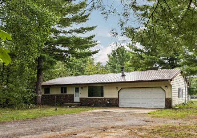 Photo 1 of Single family home for sale at 6132 N Reynolds Rd, Lake Ann, MI 49650 | MLS# 78080074969 | Listing updated on 2026-10-29