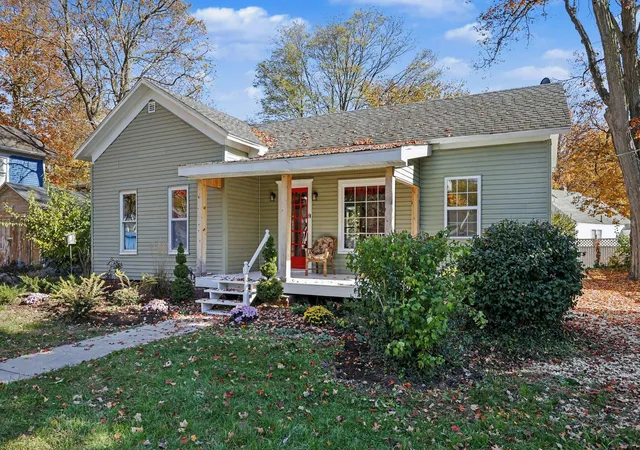 Single family home for sale at 208 Mcomber St, Dowagiac, MI 49047 | MLS# 69026057559