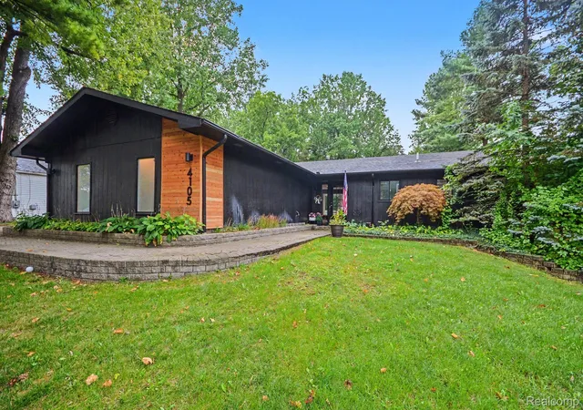 Single family home for sale at 4105 Crocus Rd, Waterford, MI 48328 | MLS# 20261087676