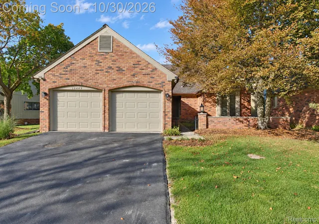 Photo 1 of Single family home for sale at 30449 Ramblewood Clb Dr, Farmington Hills, MI 48331 | MLS# 20261087688 | Listing updated on 2026-10-30