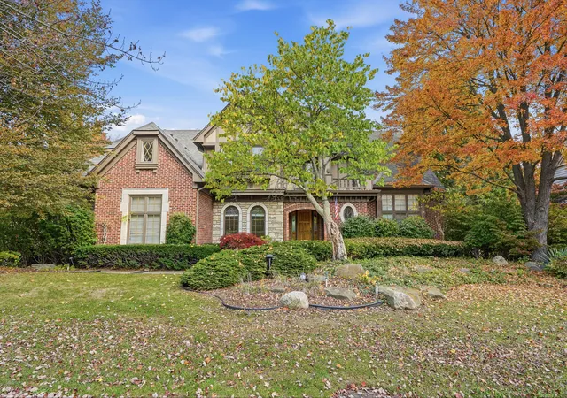 Photo 1 of Single family home for sale at 882 Andover Dr, Northville, MI 48167 | MLS# 81026057572 | Listing updated on 2026-10-30