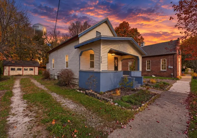Photo 1 of Single family home for sale at 320 E Main St, Manchester, MI 48158 | MLS# 81026057573 | Listing updated on 2026-10-29