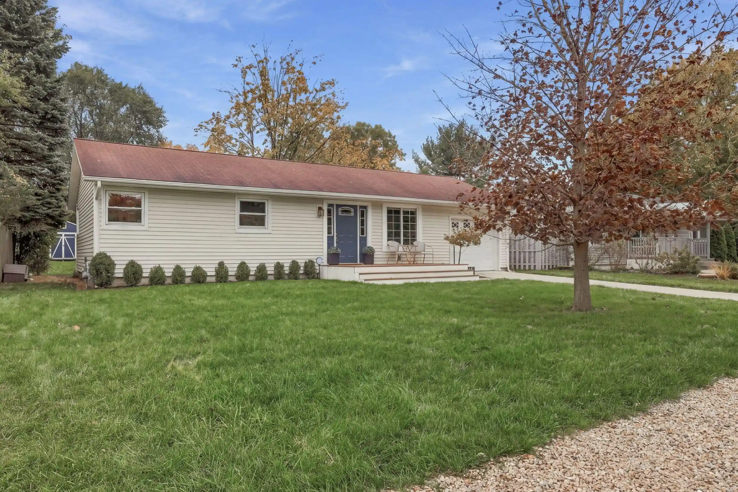Single family home for sale at 915 W Merchant St, New Buffalo, MI 49117 | MLS# 69026057574