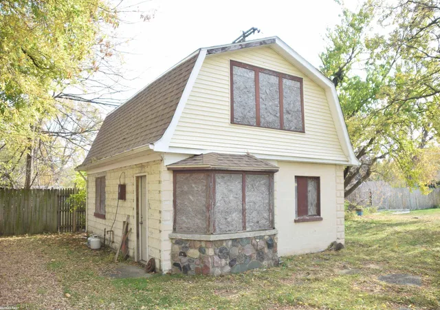 Photo 1 of Single family home for sale at 49510 Gratiot Ave, Chesterfield, MI 48051 | MLS# 58050226311 | Listing updated on 2026-10-30
