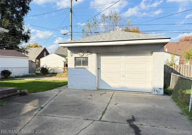 Photo 2 of Single family home for sale at 15254 Colson St, Dearborn, MI 48126 | MLS# 20261087714 | Listing updated on 2026-10-30