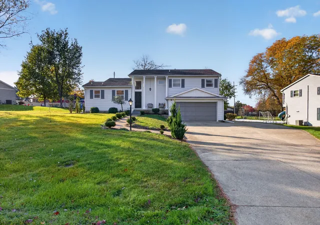 Single family home for sale at 2811 Hearthstone Blvd, Jackson, MI 49203 | MLS# 55026057592