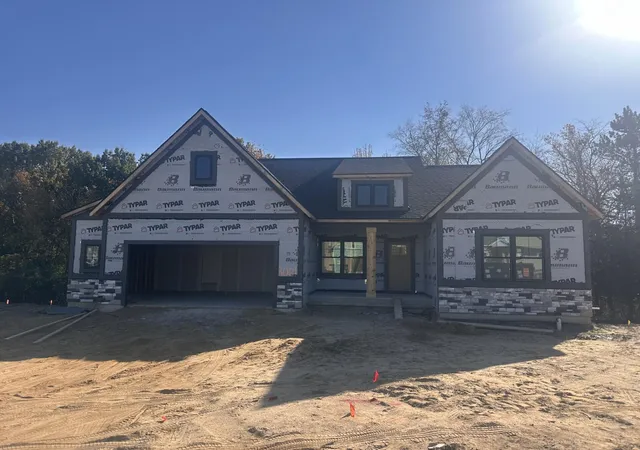 Photo 1 of Single family home for sale at 3084 Se Arbor Crk Dr #10, Grand Rapids, MI 49512 | MLS# 71026057607 | Listing updated on 2026-10-29