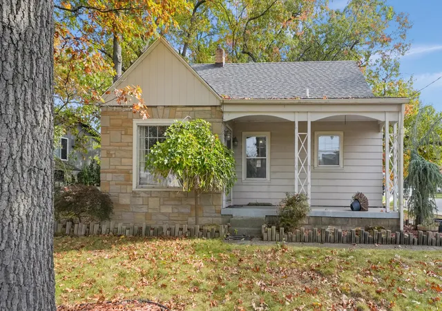 Photo 1 of Single family home for sale at 3416 Sw Burlingame Ave, Wyoming, MI 49509 | MLS# 65026057618 | Listing updated on 2026-10-30