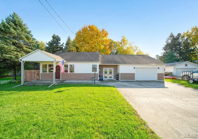 Photo 1 of Single family home for sale at 550 E Locust St, Morenci, MI 49256 | MLS# 56050226342 | Listing updated on 2026-10-30