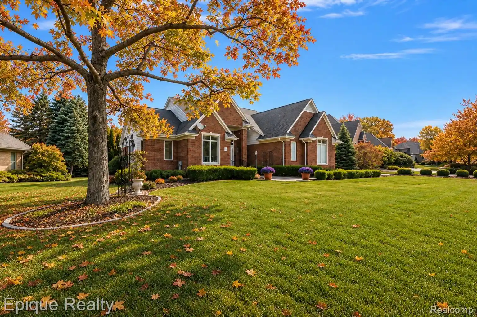 Single family home for sale at 5675 Golf Pointe Dr, Clarkston, MI 48348 | MLS# 20261087783 | Listing updated on 2026-10-30