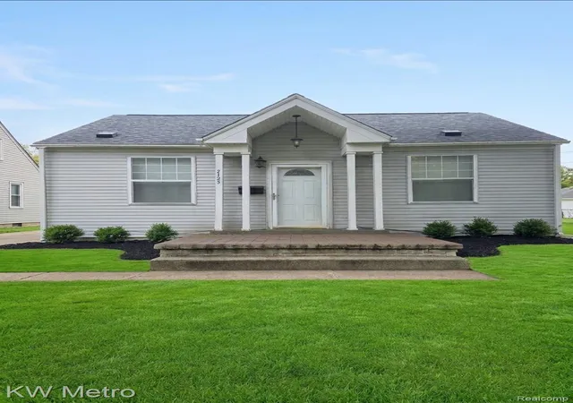 Photo 1 of Single family home for sale at 21203 Doepfer Rd, Warren, MI 48091 | MLS# 20261087791 | Listing updated on 2026-10-30