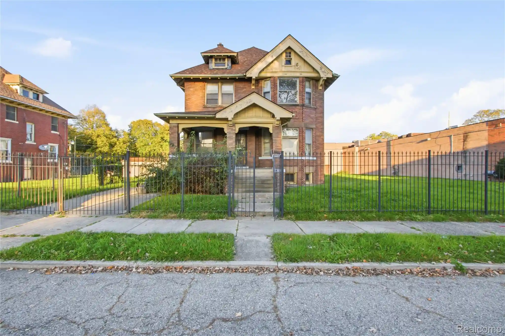 Photo 1 of Single family home for sale at 3128 Elmwood St, Detroit, MI 48207 | MLS# 20261087802 | Listing updated on 2026-10-30