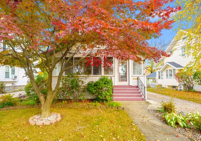 Photo 1 of Single family home for sale at 416 Edgemoor Ave, Kalamazoo City Kalamazoo, MI 49001 | MLS# 66026057664 | Listing updated on 2026-10-30