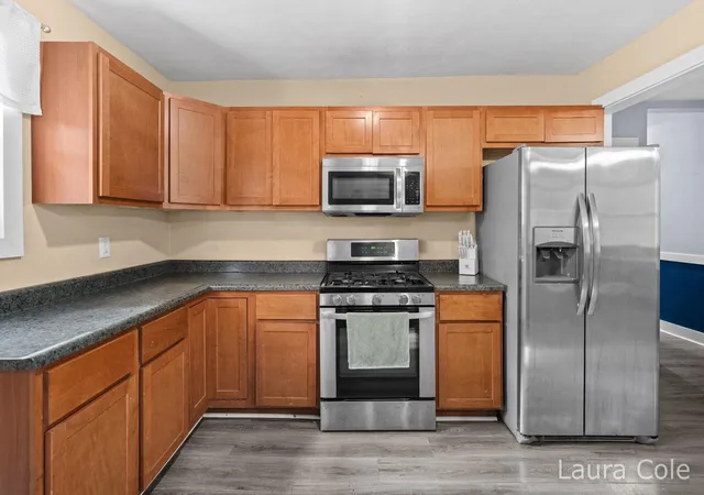 Photo 4 of Single family home for sale at 88 N Dangl Rd, Muskegon, MI 49442 | MLS# 65026057665 | Listing updated on 2026-10-30