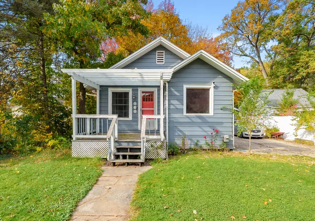 Photo 1 of Single family home for sale at 615 Keyes Dr, Parchment City Kalamazoo, MI 49004 | MLS# 66026057676 | Listing updated on 2026-10-30