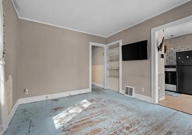 Photo 4 of Single family home for sale at 615 Keyes Dr, Parchment City Kalamazoo, MI 49004 | MLS# 66026057676 | Listing updated on 2026-10-30