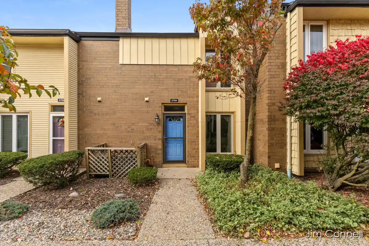 Condo for sale at 2704 Zuni Trl SE, Grand Rapids, MI 49506 | MLS# 65026057719