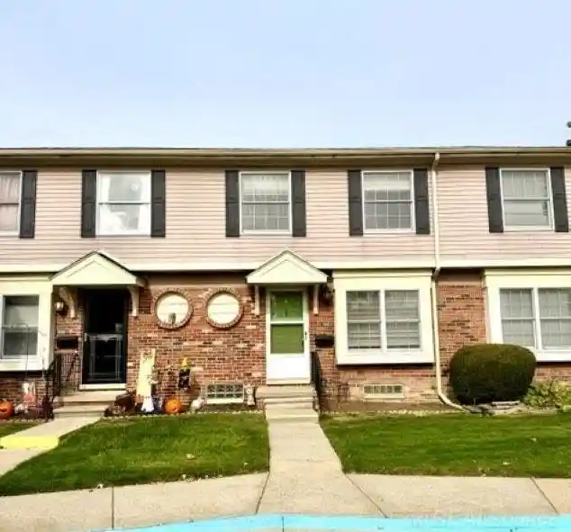 Condo for sale at 19903 N Great Oaks Cir, ClintonCharterTownship_Macomb, MI 48036 | MLS# 58050226388