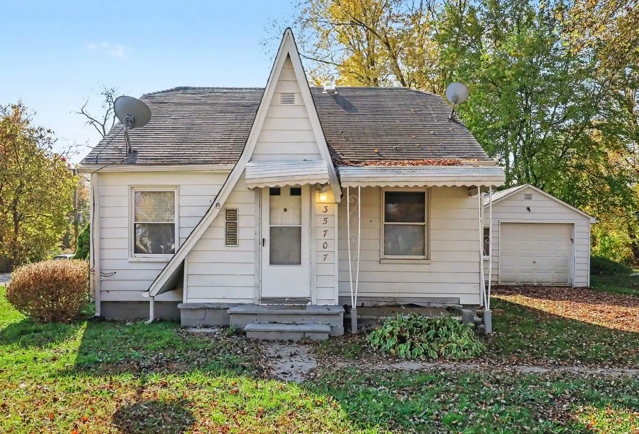 Photo 1 of Single family home for sale at 35707 Bibbins St, Romulus, MI 48174 | MLS# 81026057736 | Listing updated on 2026-10-30