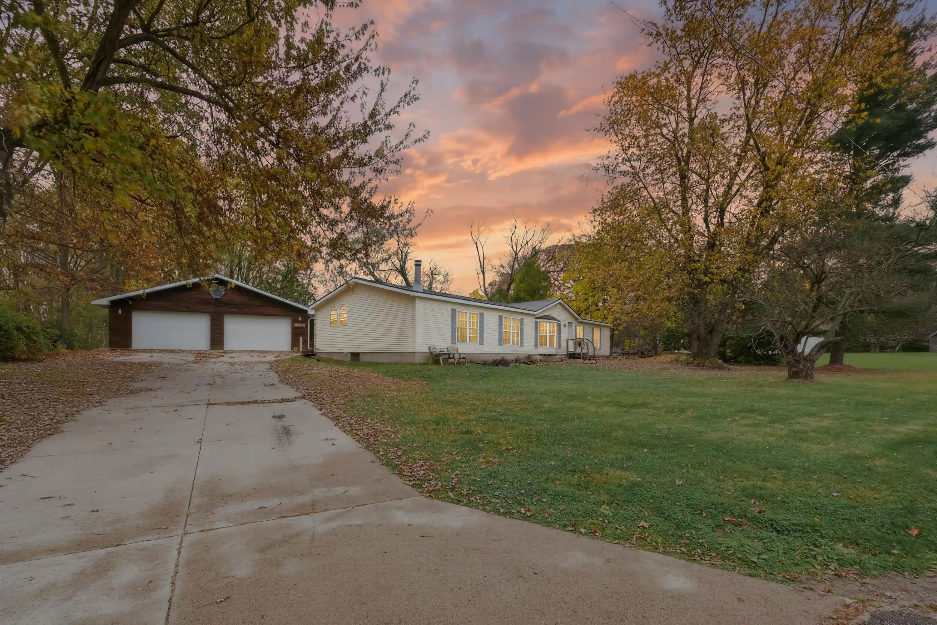 Photo 1 of Single family home for sale at 112 Sellers Rd, Pennfield Charter Township Calhoun, MI 49014 | MLS# 64026057797 | Listing updated on 2026-10-30
