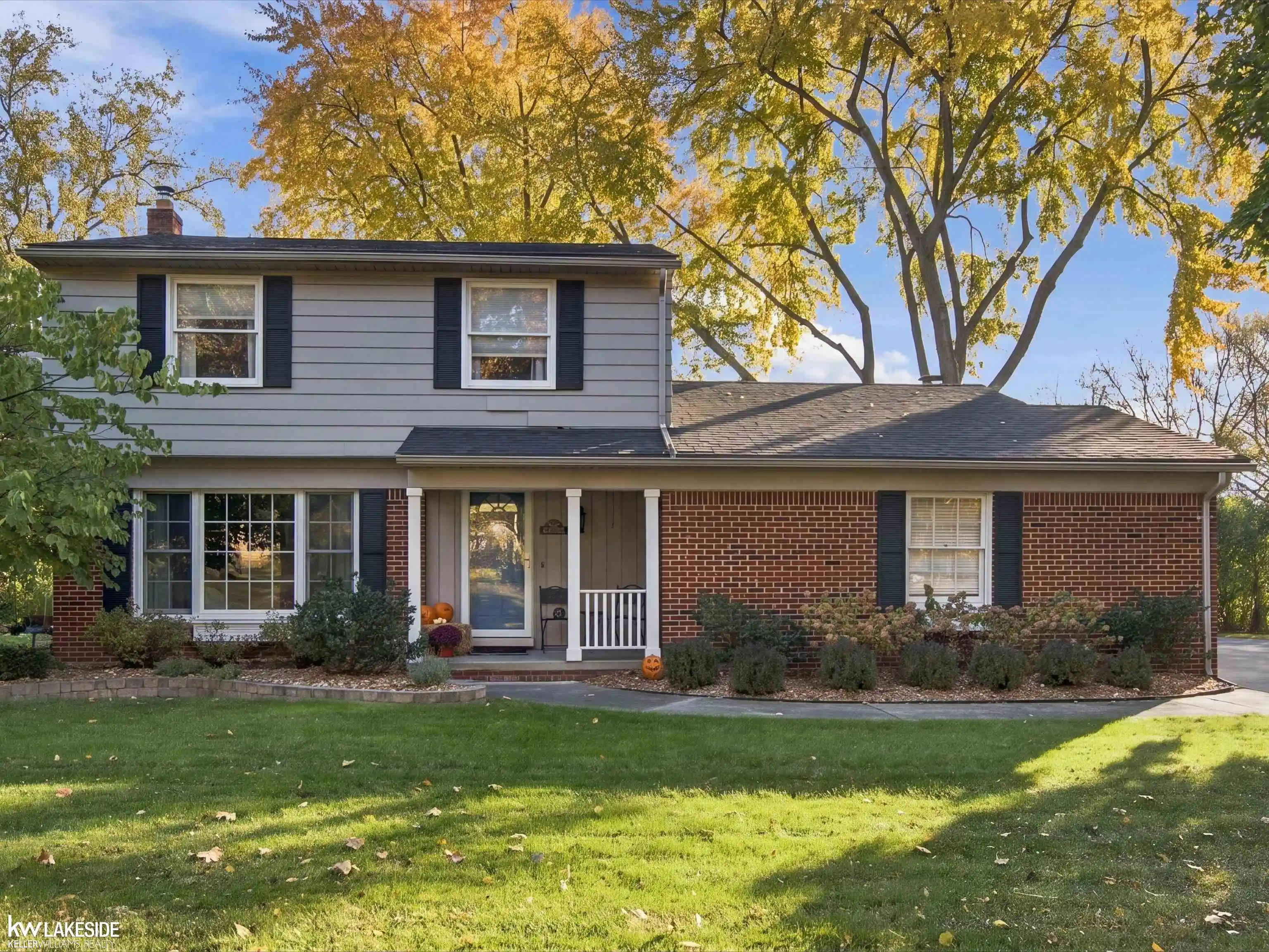 Photo 1 of Single family home for sale at 3862 Ruthland Dr, Troy City Oakland, MI 48084 | MLS# 58050226422 | Listing updated on 2026-10-30