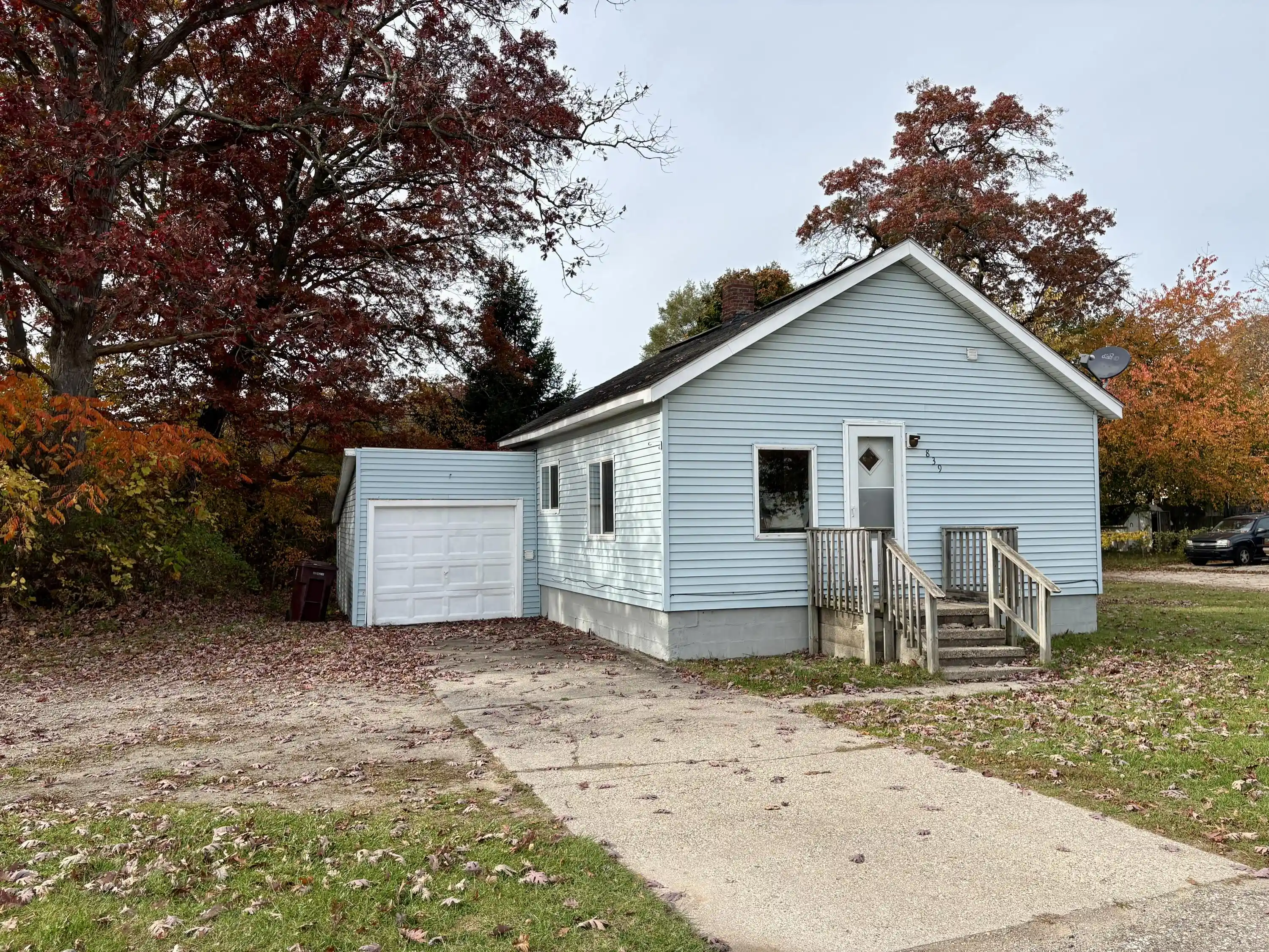 Single family home for sale at 839 S Sheridan Dr, Muskegon, MI 49442 | MLS# 71026057853