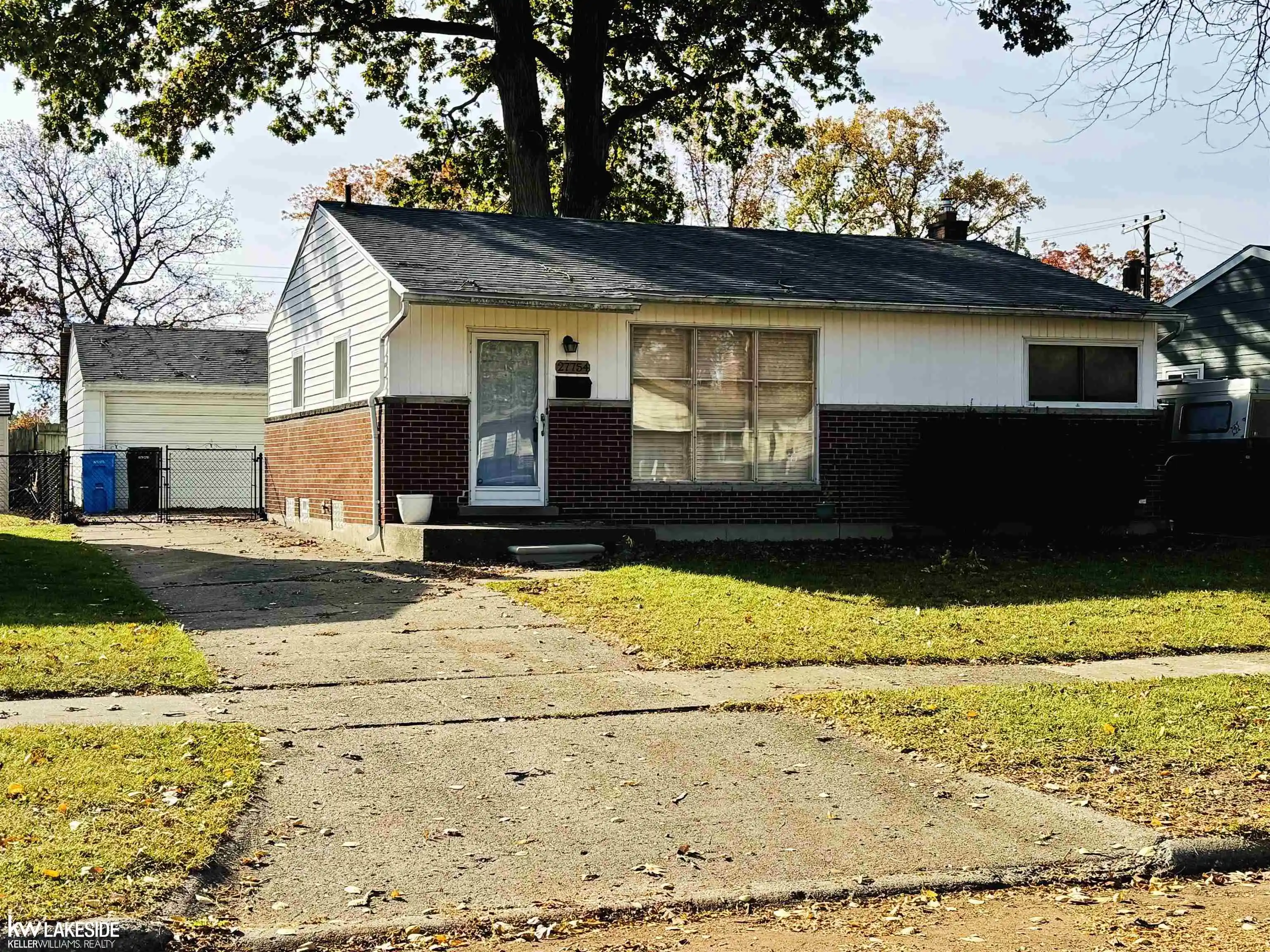 Photo 1 of Single family home for sale at 27754 Rialto St, Madison Heights City Oakland, MI 48071 | MLS# 58050226444 | Listing updated on 2026-10-31