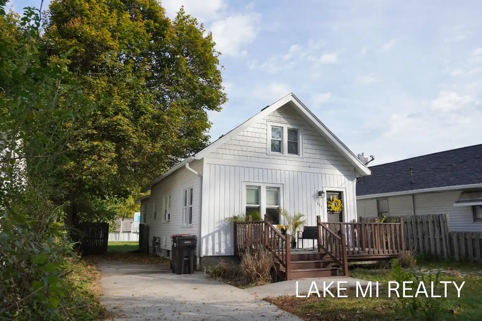 Photo 1 of Single family home for sale at 111 Himes St Se, Grand Rapids, MI 49548 | MLS# 65026057881 | Listing updated on 2026-10-31