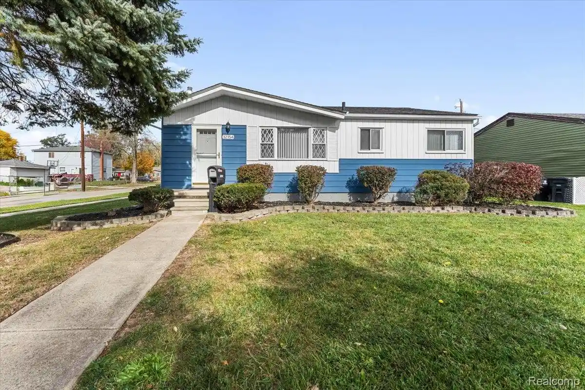Photo 1 of Single family home for sale at 32154 Melton St, Westland, MI 48186 | MLS# 20261088123 | Listing updated on 2026-10-31