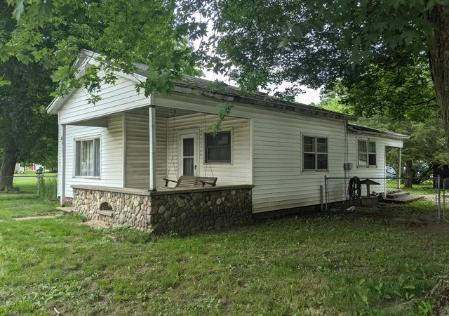 1st image of 429 S Capital Ave, Athens, MI 49011 | MLS# 71021027337