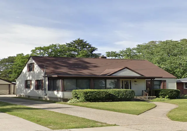 Single Family Residence at 47 Farnham St SE, Grand Rapids, MI 49548 | MLS# 65021118424 | | Sold on 2021-10-28