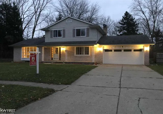 1st image of 436 Dutch Mill Dr, Flushing, MI 48433 | MLS# 5050029062