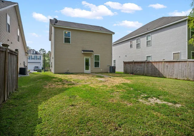 Homes for sale in Summerville, SC | 1686 Eider Down Dr, Summerville, SC 29483 | MLS# 26009504