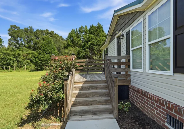 Photo 4 of Manufactured home for sale at 295 County Line Rd, Cross, SC 29436 | MLS# 26024336 | Listing updated on 2026-09-21