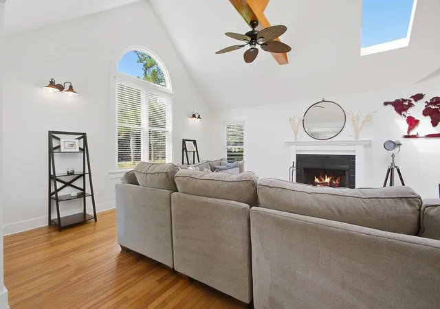Photo 3 of Single family home for sale at 1410 N Edgewater Dr, Charleston, SC 29407 | MLS# 26023361 | Listing updated on 2026-09-08