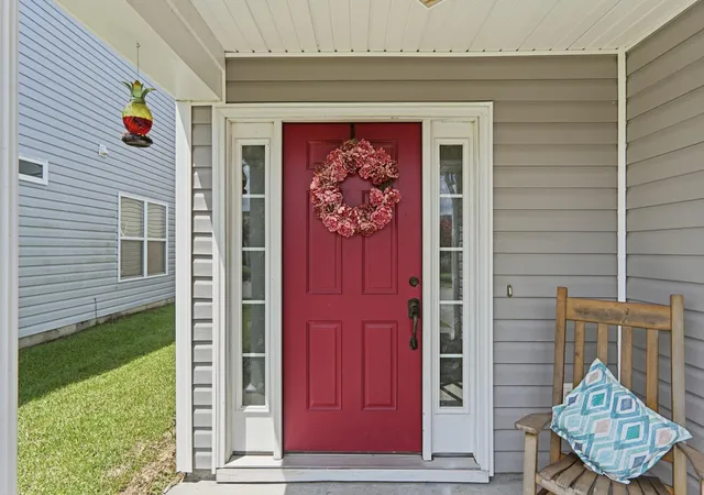 Photo 3 of Single family home for sale at 122 Tyger St, Summerville, SC 29485 | MLS# 26019639 | Listing updated on 2026-09-17