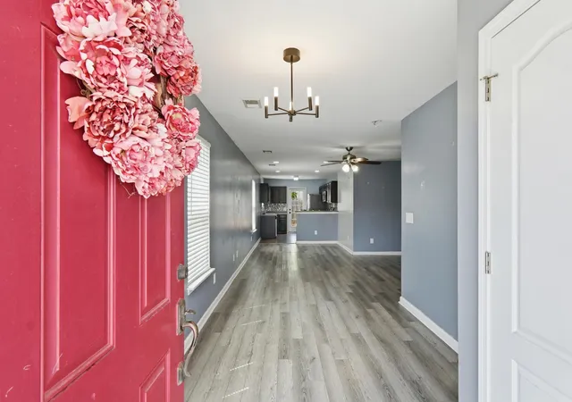 Photo 4 of Single family home for sale at 122 Tyger St, Summerville, SC 29485 | MLS# 26019639 | Listing updated on 2026-09-17